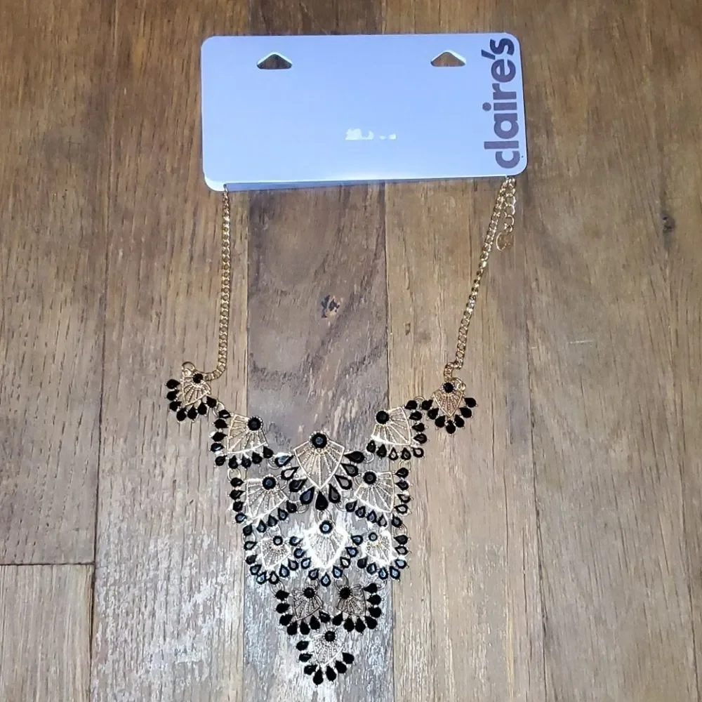 Claires black and gold fashion necklace - Picture 2 of 2